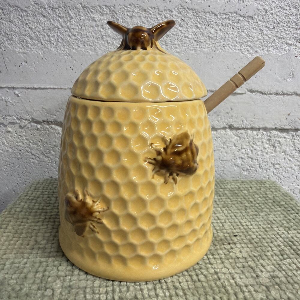 Beehive Shaped Honey Jar with Lid&Wood Dipper 6"H Creative Coop Bees Honey Comb